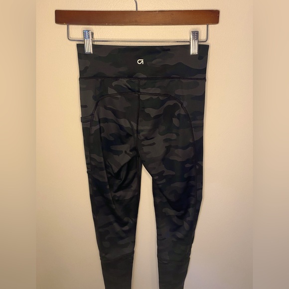 GAP teen girl size large worn but in great condition - Picture 2 of 2